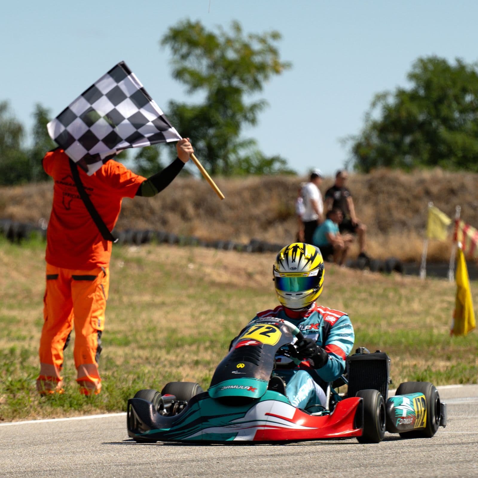 Donát at the chequered flag, Hajdúhadház